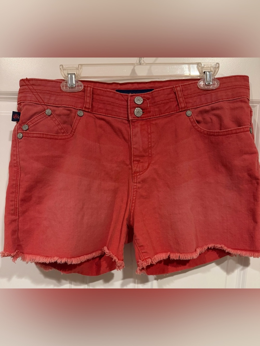 ROCK & REPUBLIC Shorts Women's Sz 12 Bonnaroo Denim Red Stretch Fray Hem